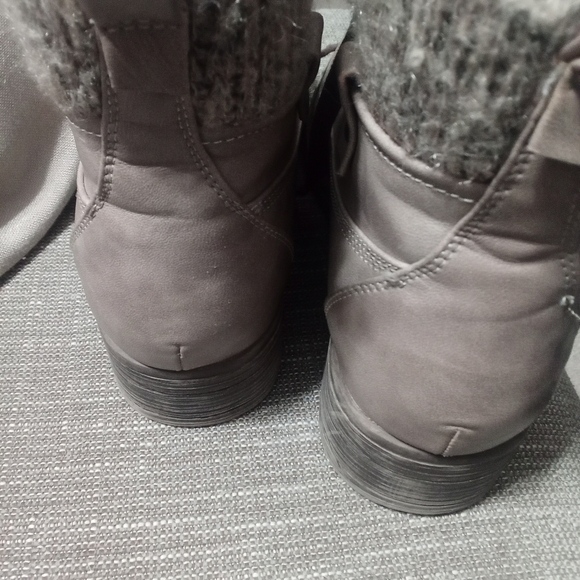 Sugar Women's Taupe Lace-Up Winter Boots - Picture 5 of 5